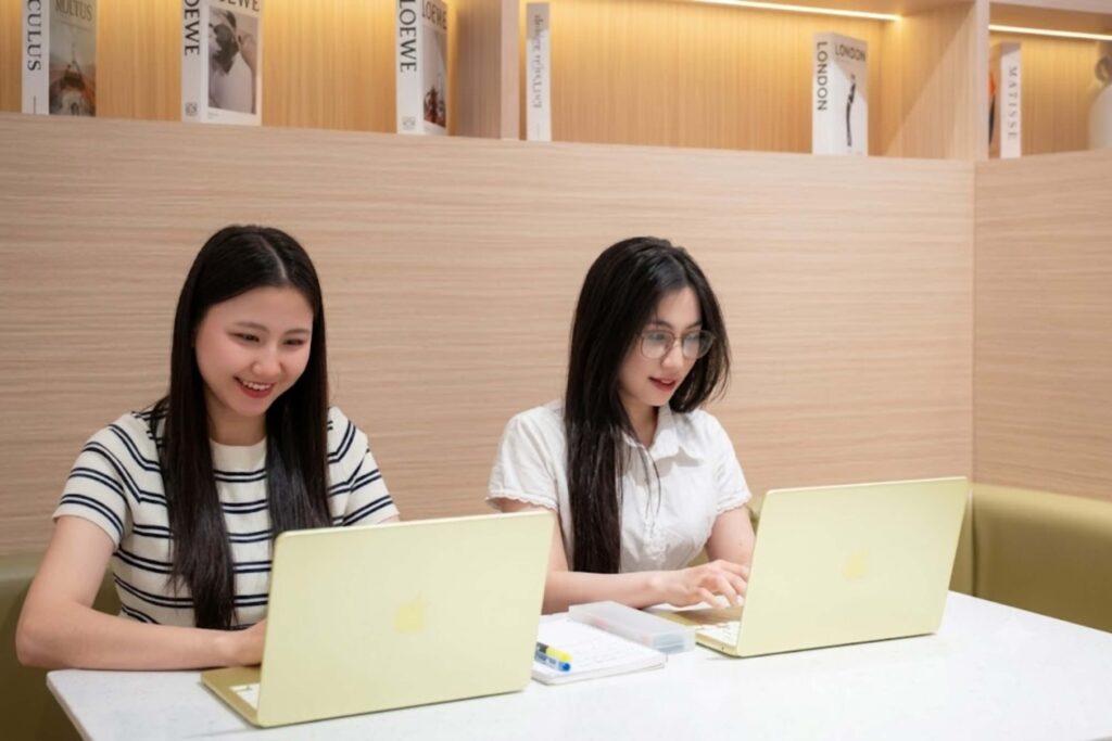 Chi phí sở hữu thực sự nằm ở sự an tâm từ nguồn gốc sản phẩm và dịch vụ hậu mãi chính hãng.