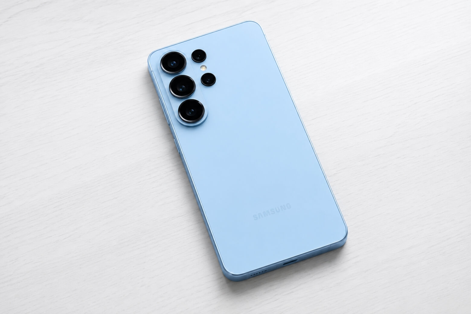 Samsung Galaxy S26 Ultra màu xanh thiết kế Sky Blue