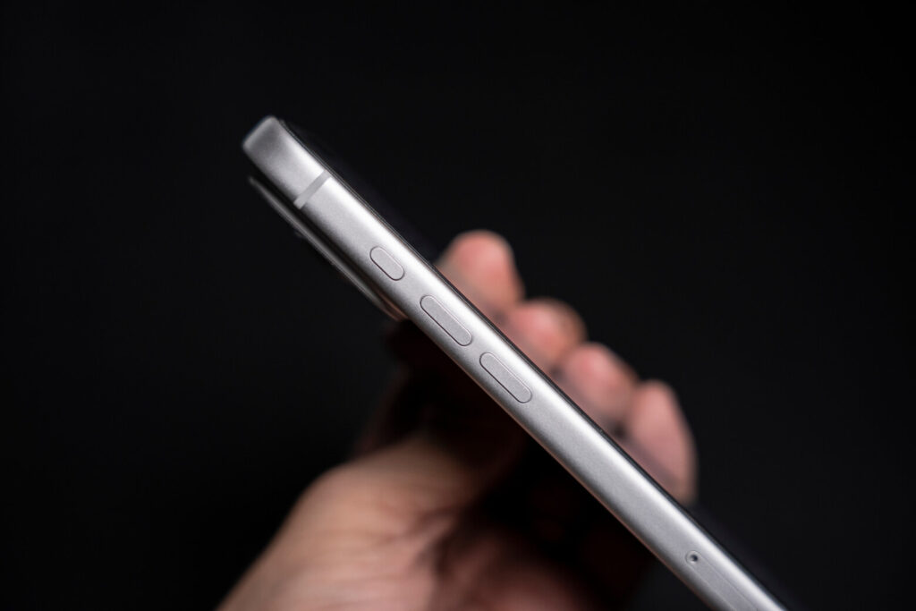 iPhone 17 Pro ghi điểm với thiết kế cao cấp, cảm giác cầm nắm tối ưu và trải nghiệm hiển thị ấn tượng