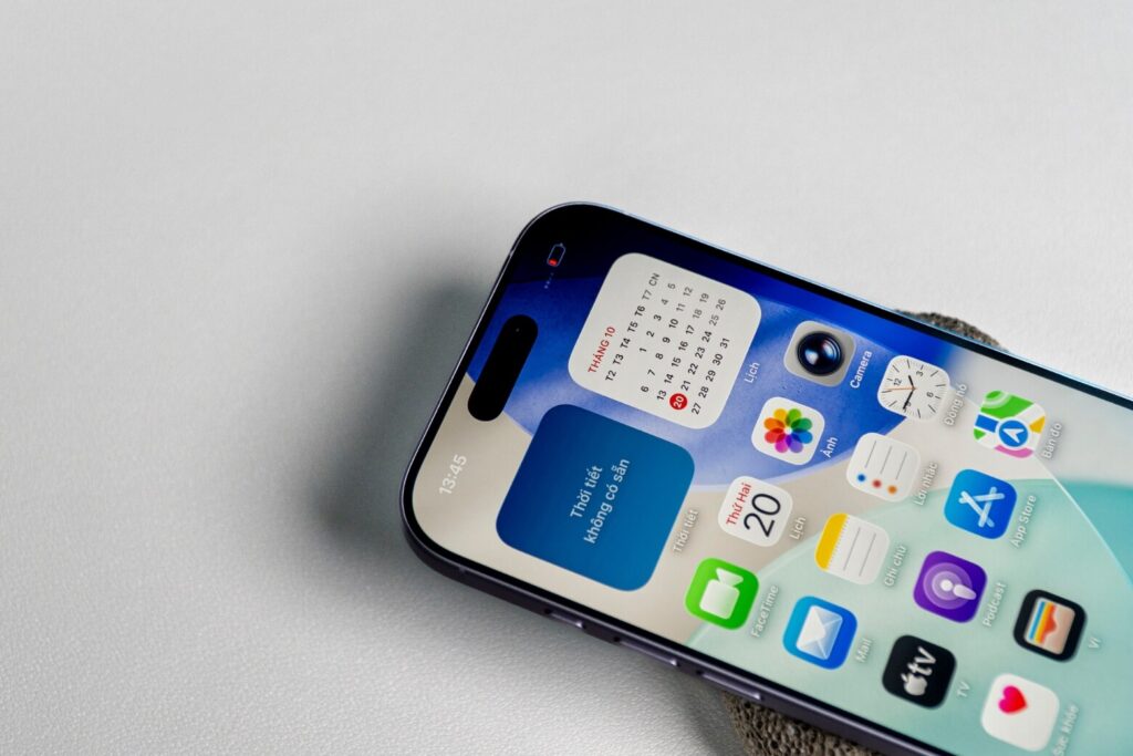 iPhone 17 tối ưu trải nghiệm sử dụng ổn định với hiệu năng mượt mà và khả năng vận hành bền bỉ lâu dài.