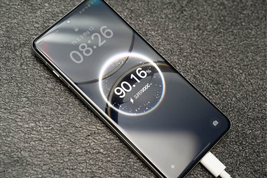 So sánh iPhone 17e và OPPO Find X8: Chọn máy nào để không hối hận sau 2 năm? 12 So sánh iPhone 17e và OPPO Find X8