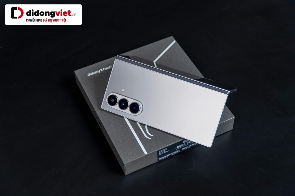 Trải nghiệm thực tế nếp gấp màn hình trên Galaxy Z Fold7 vẫn cần thêm các bài kiểm chứng độc lập.