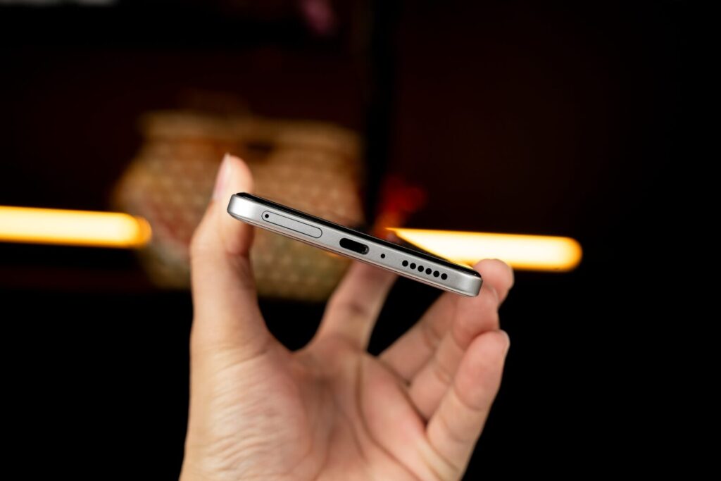 So sánh OPPO Reno15 F và Redmi Note 15 Pro: Chọn thời trang hay cấu hình cực hạn? 23 Redmi Note 15 Pro 6580mAh 45W về cả dung lượng lẫn tốc độ sạc.