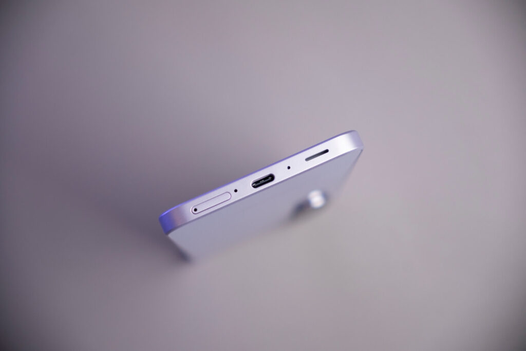 So sánh chi tiết OPPO Reno15 F và Samsung Galaxy A36 16 Galaxy A36 trang bị pin 5000mAh và sạc nhanh 45W,