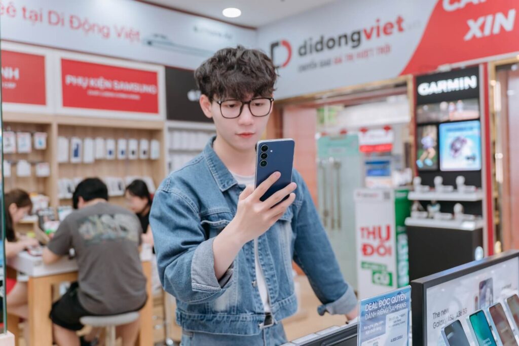 So sánh OPPO Reno15 F và Samsung Galaxy S25 FE: Nên chọn máy nào khi có 10-15 triệu? 12 So sánh OPPO Reno15 F và Samsung Galaxy S25 FE