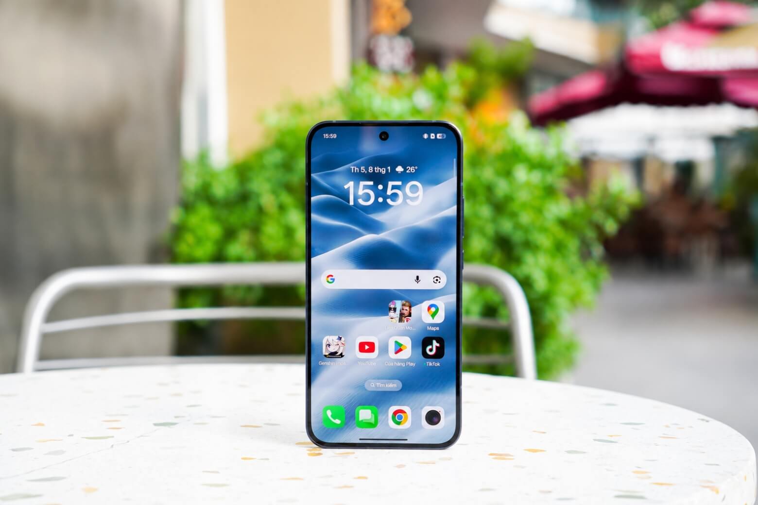 So sánh OPPO Reno15 và iPhone 15: Nên chọn công nghệ mới hay sự bền bỉ? 6 So sánh OPPO Reno15 và iPhone 15 màn hình