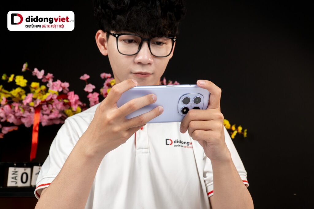 So sánh Redmi Note 15 và Redmi Note 15 5G: Chênh lệch khoảng 1.5 triệu, nên chọn máy nào? 14 Helio G100-Ultra đáp ứng tốt nhu cầu hằng ngày nhưng chưa thể sánh bằng sức mạnh của bản 5G.