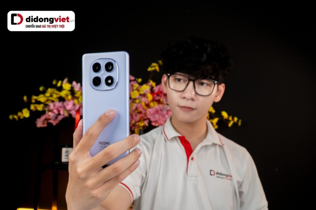 So sánh Redmi Note 15 và Redmi Note 15 5G: Chênh lệch khoảng 1.5 triệu, nên chọn máy nào? 15 Camera 108MP trên Redmi Note 15 4G vẫn đáp ứng tốt nhu cầu chụp ảnh hằng ngày với độ chi tiết cao.
