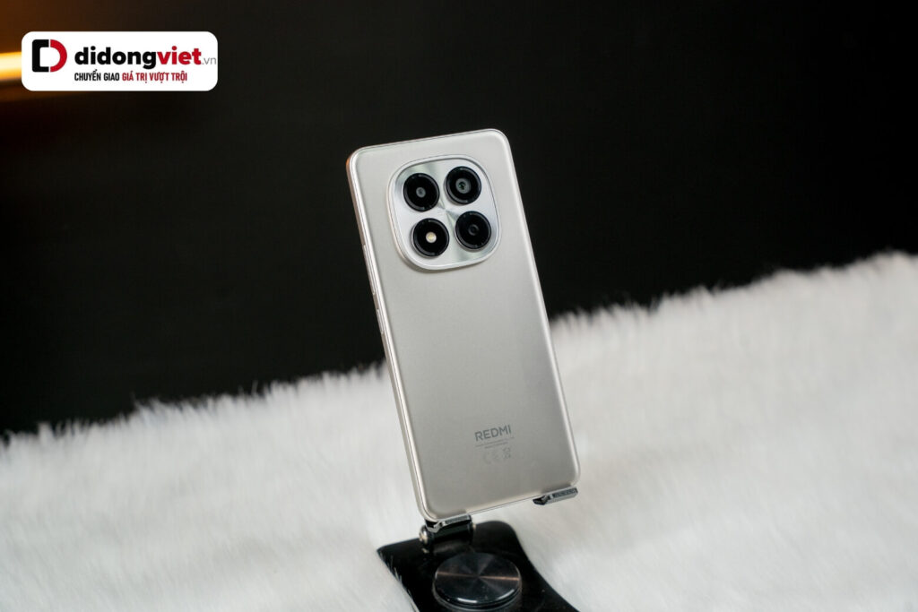 So sánh Redmi Note 15 và Redmi Note 15 5G: Chênh lệch khoảng 1.5 triệu, nên chọn máy nào? 18 Redmi Note 15 5G cân bằng ấn tượng giữa thiết kế siêu mỏng 7,35mm và sạc nhanh 45W.