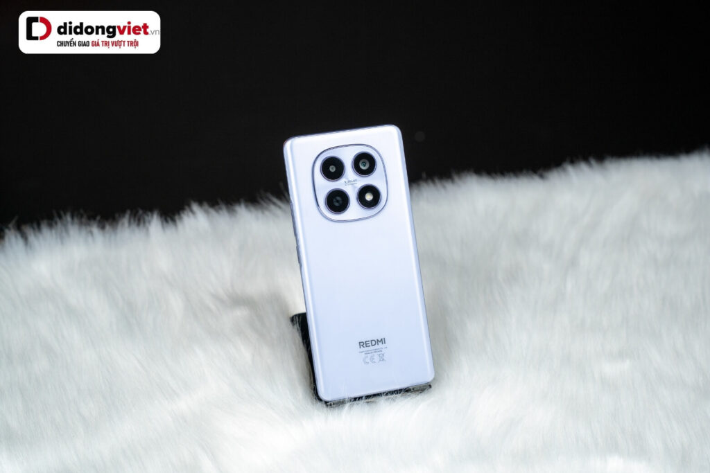 So sánh chi tiết Redmi Note 15 và Samsung Galaxy A26 5G theo nhu cầu sử dụng 13 Redmi Note 15 5G nổi bật với màn hình AMOLED 1.5K 120Hz siêu sáng 3200 nits
