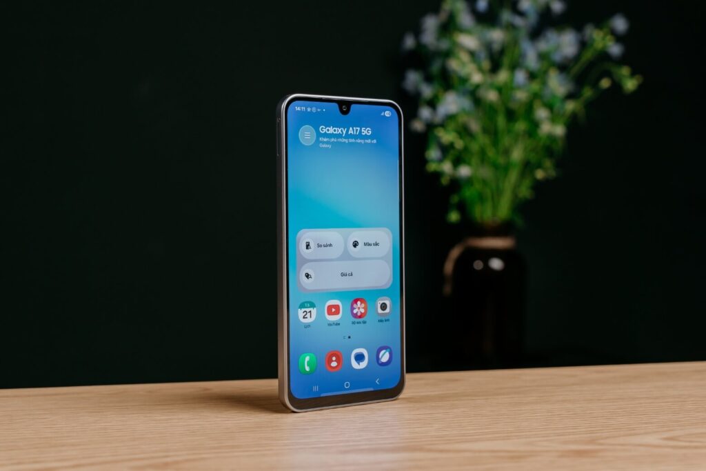 So sánh Samsung A17 5G và OPPO A6c: Chọn cân bằng hay ưu tiên thời lượng pin? 10 so sánh Samsung A17 5G và OPPO A6c