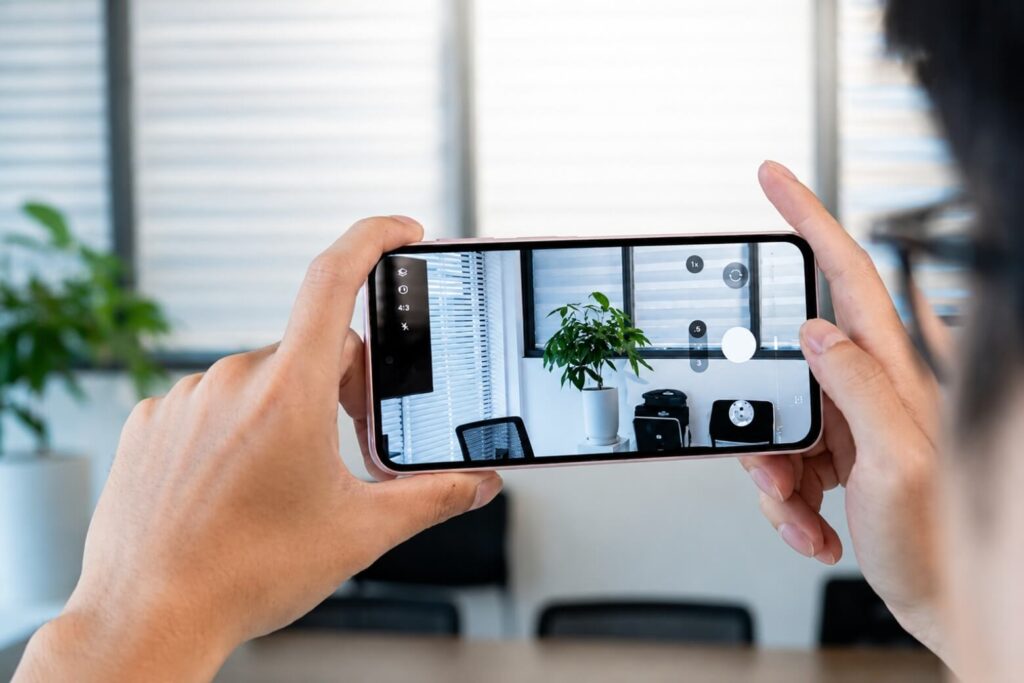 So sánh Samsung A27 5G và vivo Y31d để tìm ra điện thoại phù hợp với nhu cầu sử dụng 15 Samsung A27 5G trang bị camera 50MP OIS chống rung, quay 4K sắc nét và góc siêu rộng 5MP