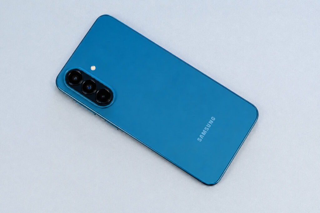 so sánh samsung a37 và oppo reno 14f 5g