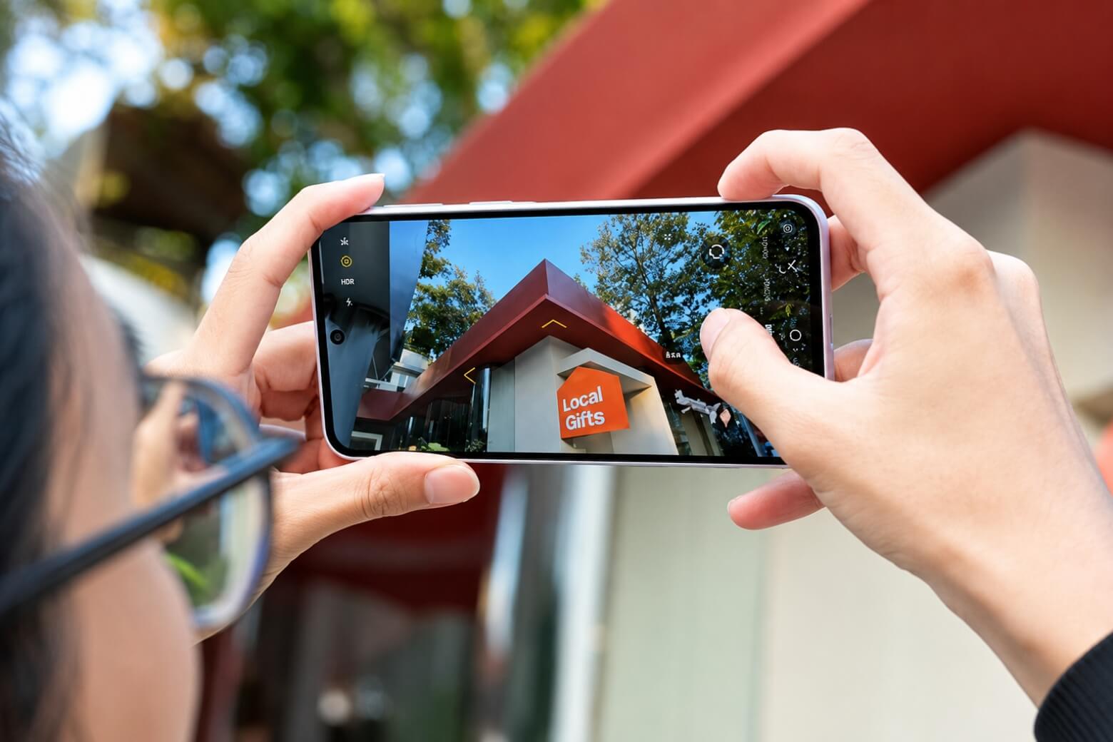 So sánh Samsung Galaxy A37 và OPPO Reno12 5G: Lựa chọn nào tối ưu hơn? 15 So sánh Samsung Galaxy A37 và OPPO Reno12 5G camera 50MP