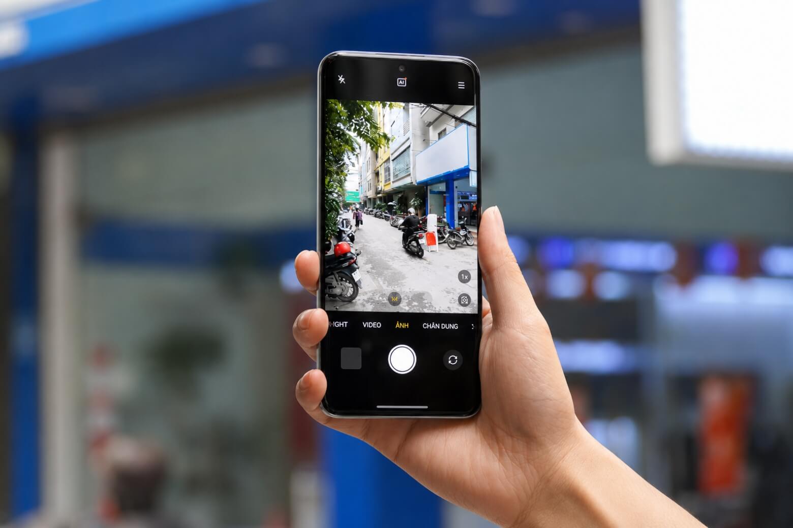 So sánh Samsung Galaxy A37 và OPPO Reno12 5G: Lựa chọn nào tối ưu hơn? 16 So sánh Samsung Galaxy A37 và OPPO Reno12 5G camera selfie 32MP