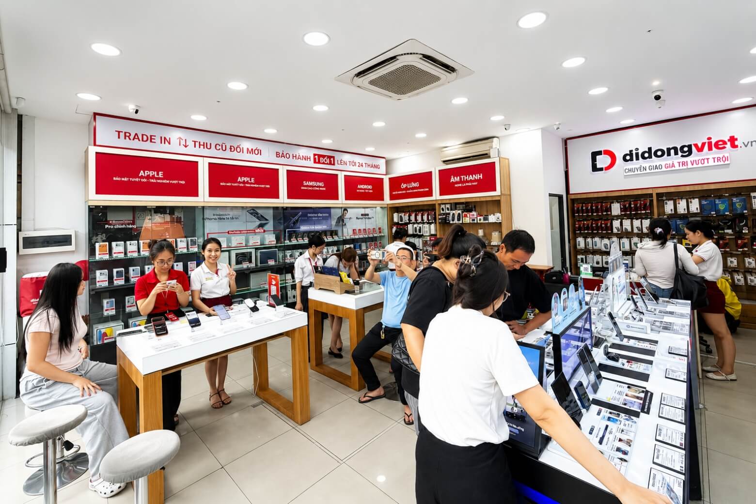 So sánh Samsung Galaxy S26 Plus và OPPO Find X9: Đâu là flagship dành cho bạn? 14 So sánh Samsung Galaxy S26 Plus và OPPO Find X9 giá bán