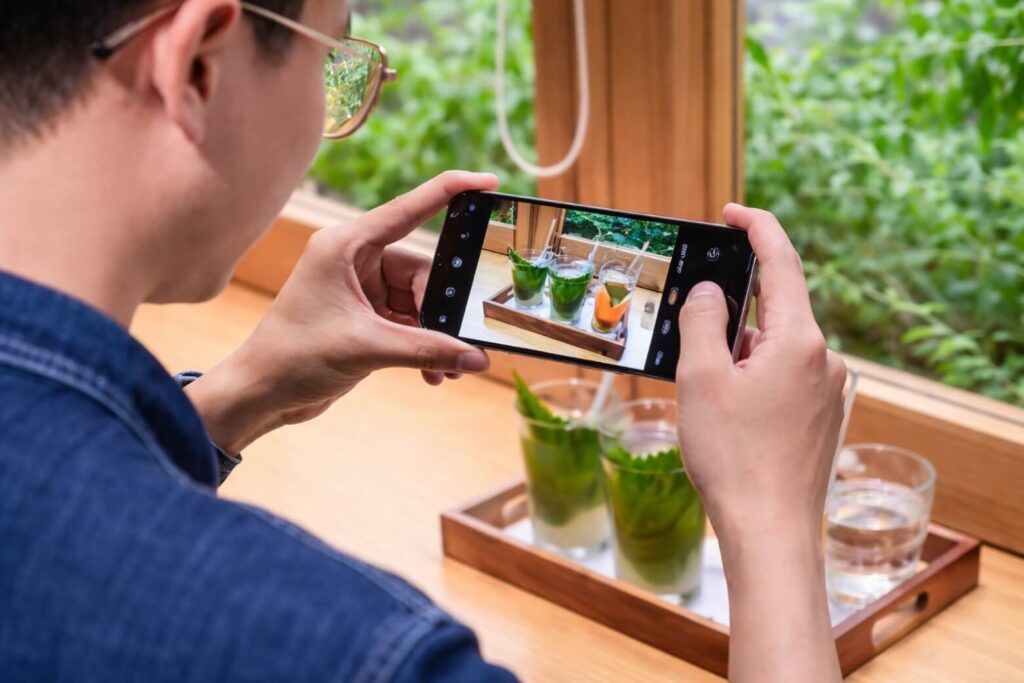 So sánh Samsung Galaxy S26 Ultra và OPPO Find X9 Pro: Chọn "Trợ lý công việc" hay "Quái thú nhiếp ảnh"? 18 Find X9 Pro là lựa chọn hàng đầu cho người đam mê nhiếp ảnh chân dung.