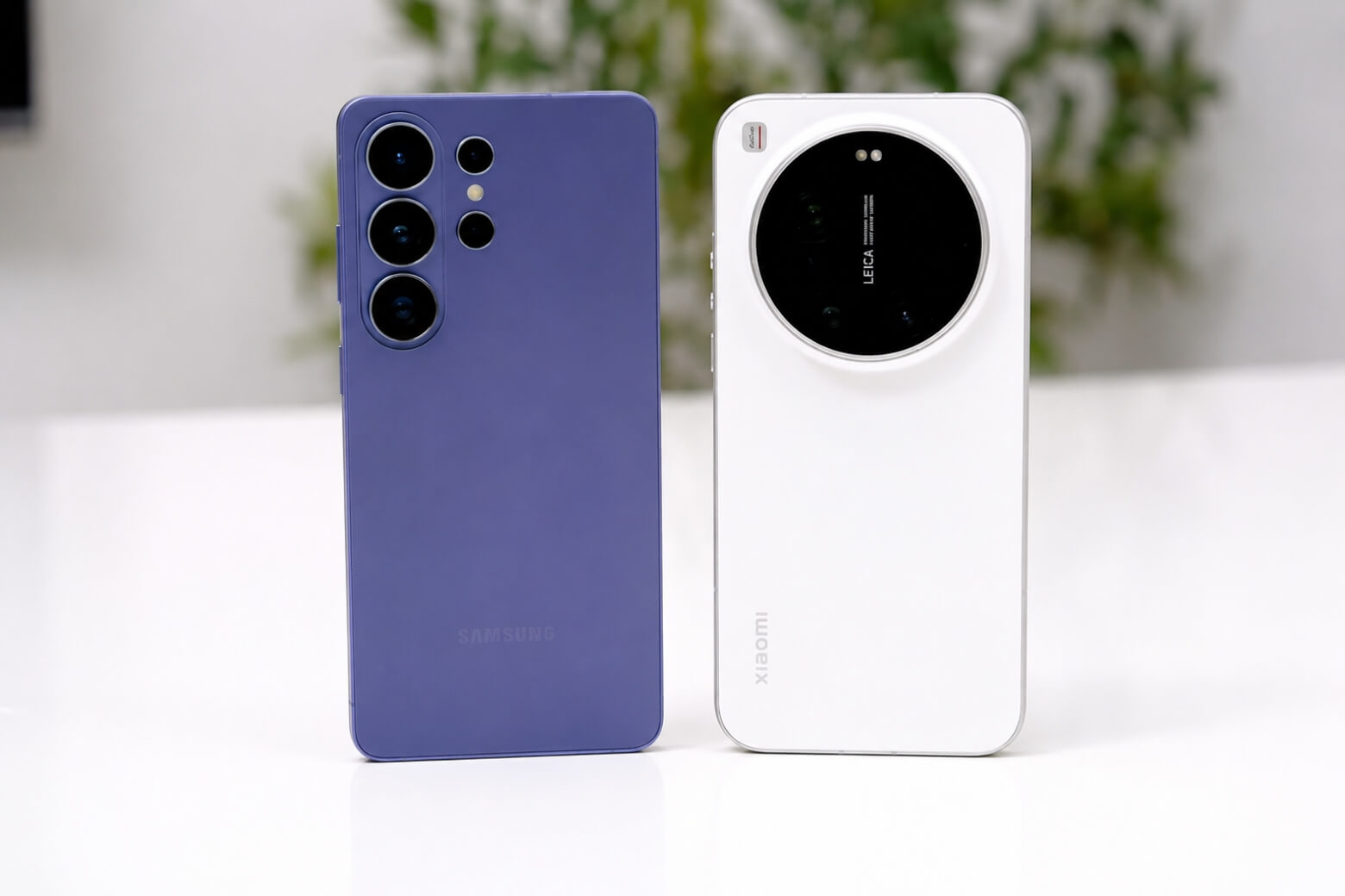 So sánh Samsung Galaxy S26 Ultra và Xiaomi 17 Ultra chọn mua