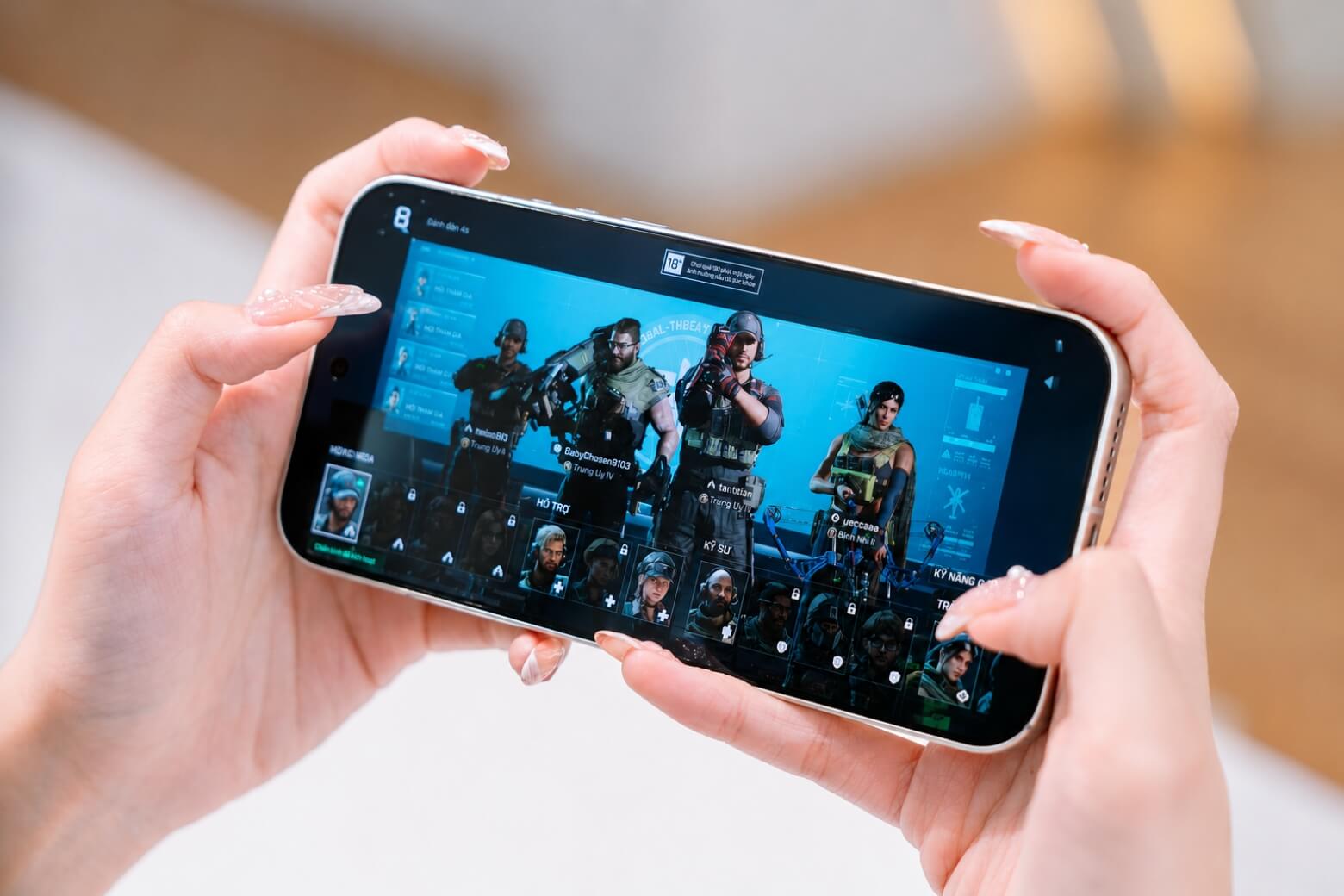 So sánh Samsung Galaxy S26 Ultra và Xiaomi 17 Ultra tản nhiệt