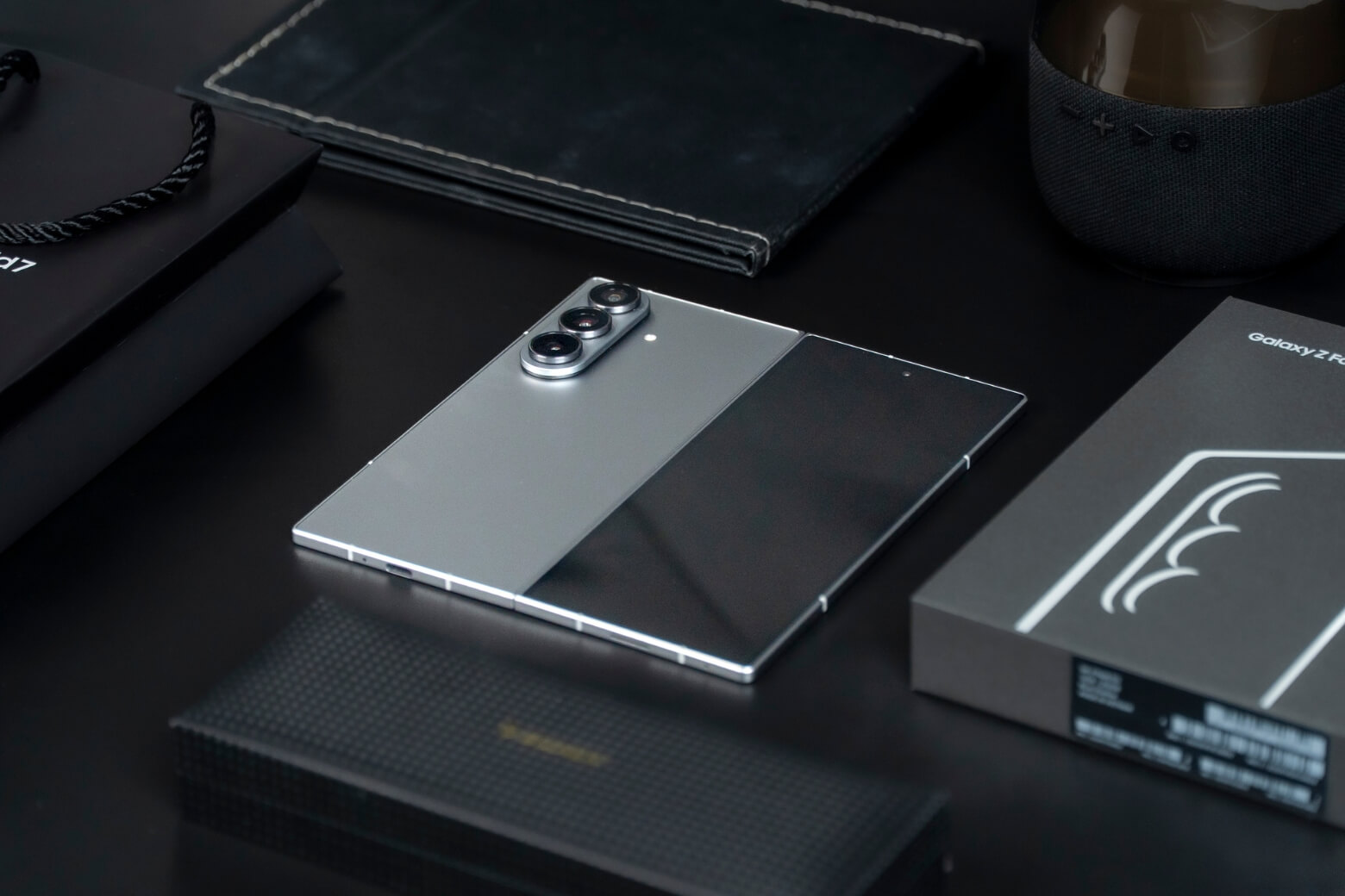 So sánh Samsung Z Fold7 và HONOR Magic V5: Đâu là lựa chọn tối ưu? 10 So sánh Samsung Galaxy Z Fold7 và HONOR Magic V5 hậu mãi