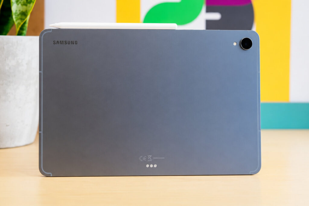 So sánh Samsung Tab S11 Wifi và Lenovo Idea Tab Pro Gen 2: Lựa chọn máy tính bảng cho năm học mới 7 So sánh Samsung Tab S11 Wifi và Lenovo Idea Tab Pro Gen 2