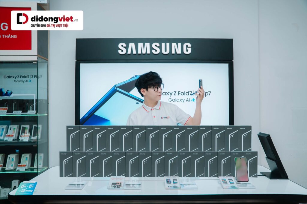 So sánh Samsung Z Fold7 và iPhone 17 Pro Max: Chọn đa nhiệm hay sự ổn định? 20 Chính sách thu cũ đổi mới và bảo hành toàn diện giúp khách hàng an tâm nâng cấp thiết bị cao cấp.