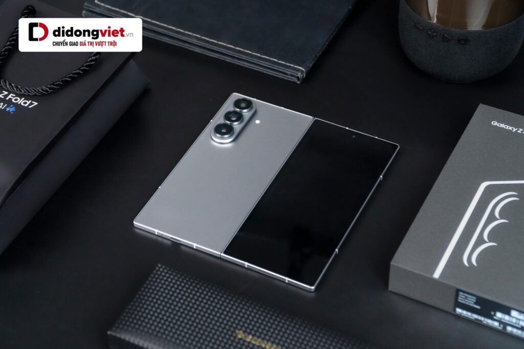 So sánh Samsung Z Fold7 và iPhone 17 Pro Max: Chọn đa nhiệm hay sự ổn định? 18 Z Fold7 linh hoạt trong sáng tạo góc chụp