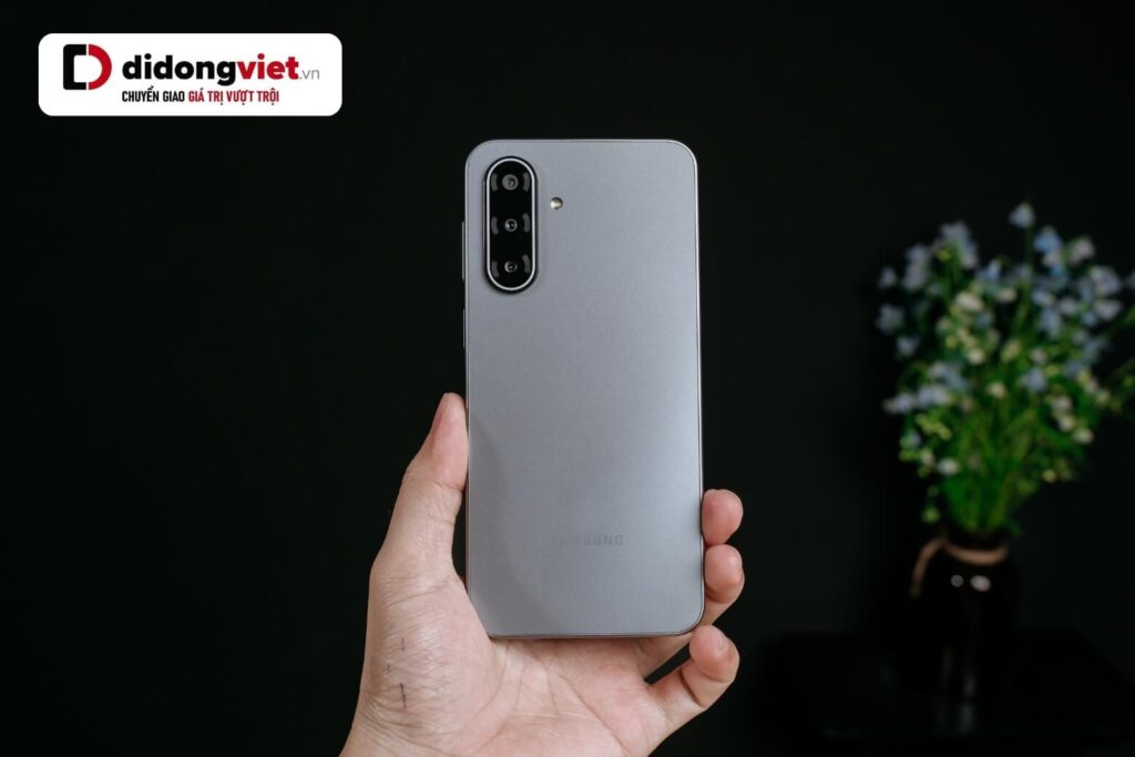 So sánh Xiaomi Redmi Note 15 và Samsung A17 5G: Nên chọn máy nào để dùng ổn định 2-3 năm tới? 10 so sánh Xiaomi Redmi Note 15 và Samsung A17 5G