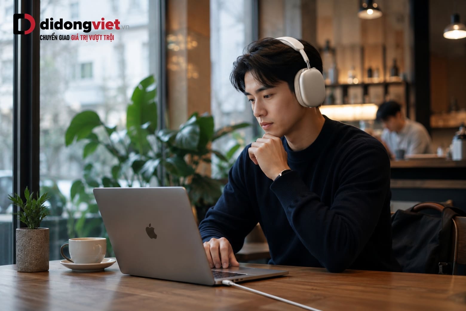 Trên tay AirPods Max 2 bản 2026 đánh giá trải nghiệm thực tế và tư vấn lên đời 6 Trải nghiệm chất lượng âm thanh Lossless trên tai nghe AirPods Max 2