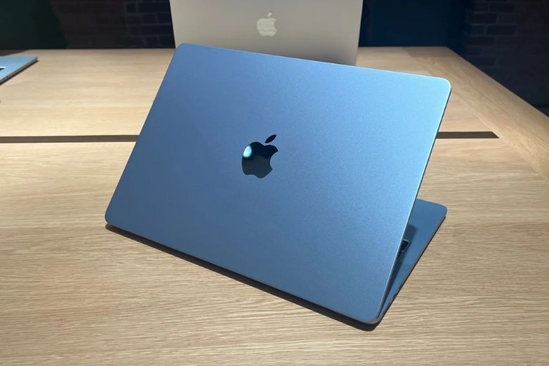 so sánh Macbook Air M5 và Air M4