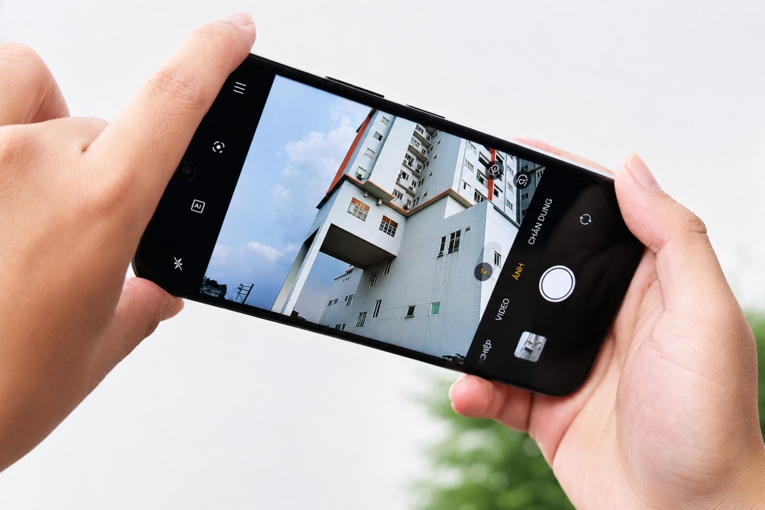 Trên tay OPPO A6t Pro camera 50MP