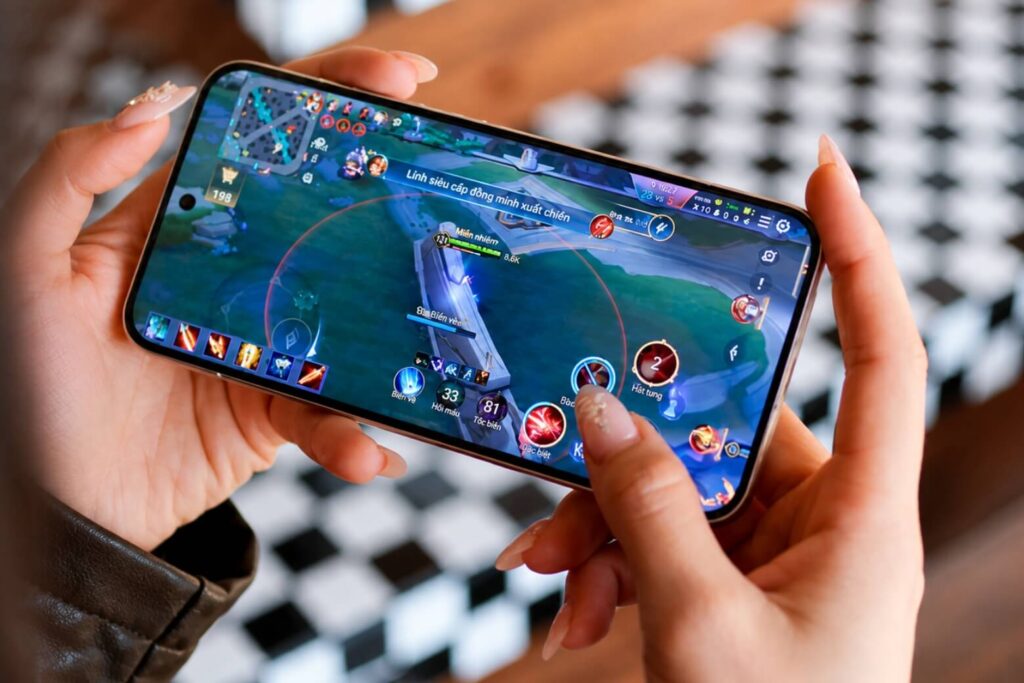 Trải nghiệm OPPO Reno16 F 5G thực tế: Đánh giá thiết kế, pin 7000mAh và cảm giác cầm nắm 6 Trên tay OPPO Reno16 F 5G