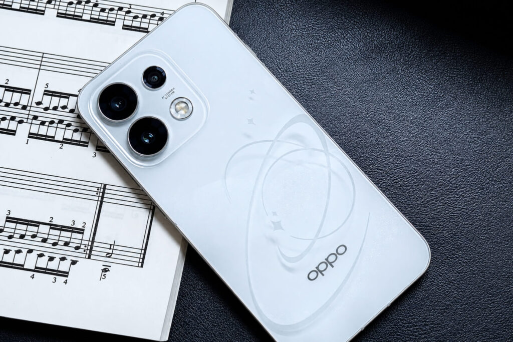 Trải nghiệm OPPO Reno16 F 5G thực tế: Đánh giá thiết kế, pin 7000mAh và cảm giác cầm nắm 7 Trên tay OPPO Reno16 F 5G