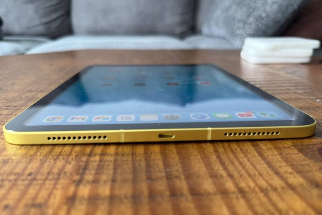 So sánh chi tiết iPad A16 và Samsung Galaxy Tab S9 về mức giá và hiệu năng 17 iPad A16 duy trì thời lượng pin ấn tượng suốt cả ngày dài nhờ khả năng tối ưu năng lượng từ chip A16