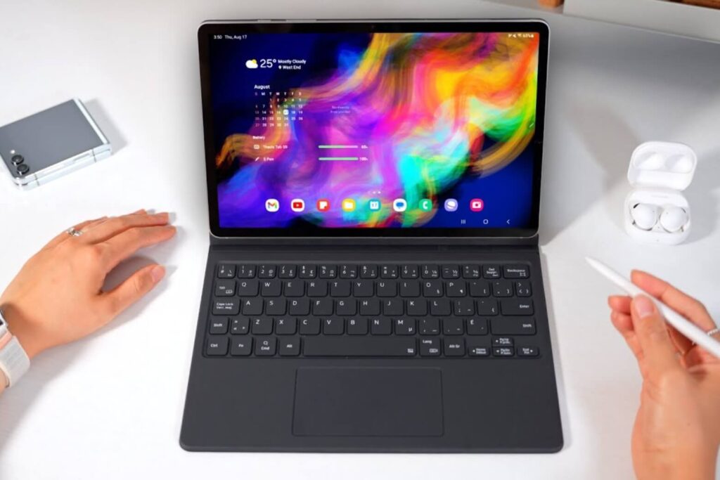 So sánh chi tiết iPad A16 và Samsung Galaxy Tab S9 về mức giá và hiệu năng 18 Samsung Galaxy Tab S9 kết hợp hoàn hảo giữa viên pin lớn 8400 mAh và công nghệ sạc nhanh 45W