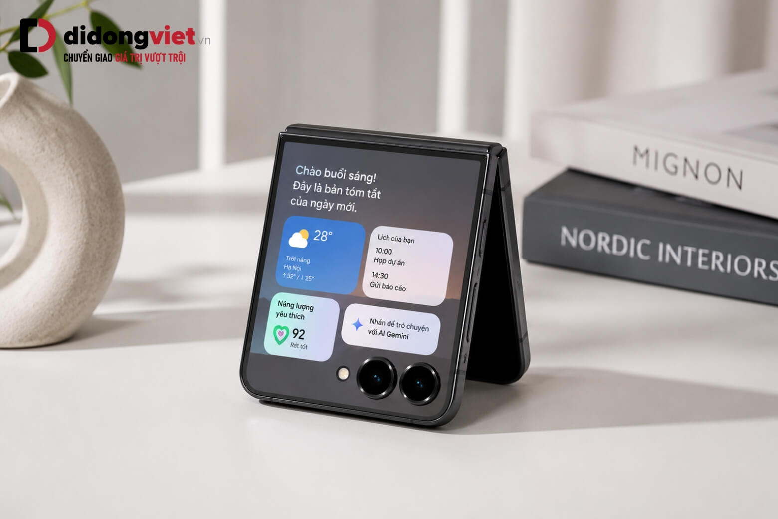 Rò rỉ đánh giá Samsung Galaxy Z Flip8 điện thoại gập thời trang và Agentic AI 7 Đánh giá Samsung Galaxy Z Flip8 màn hình FlexWindow 4.1 inch