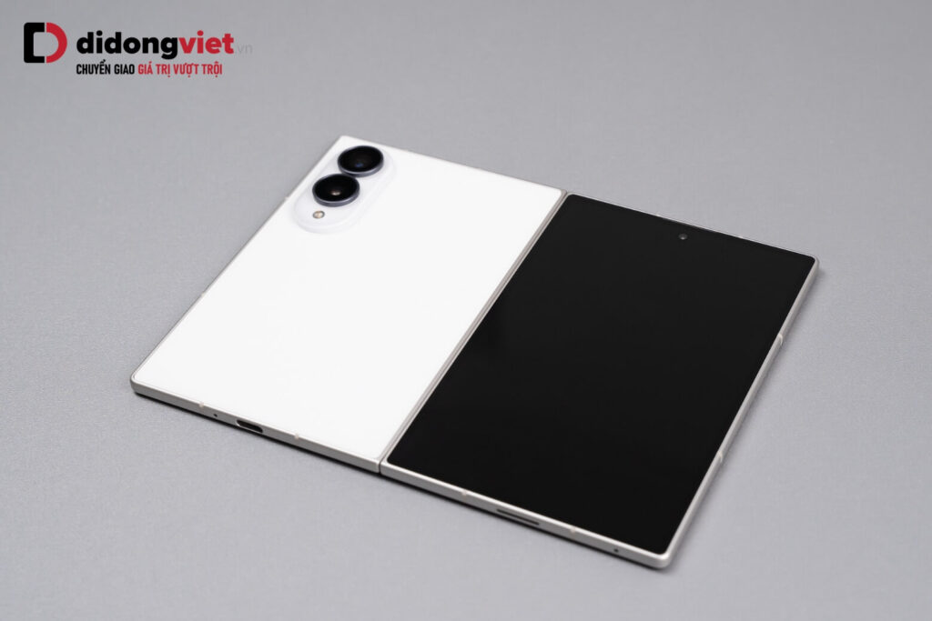 Đánh giá thiết kế Samsung Z Fold8: Mỏng nhẹ kỷ lục và những đánh đổi công thái học 8 Đánh giá thiết kế Samsung Z Fold8