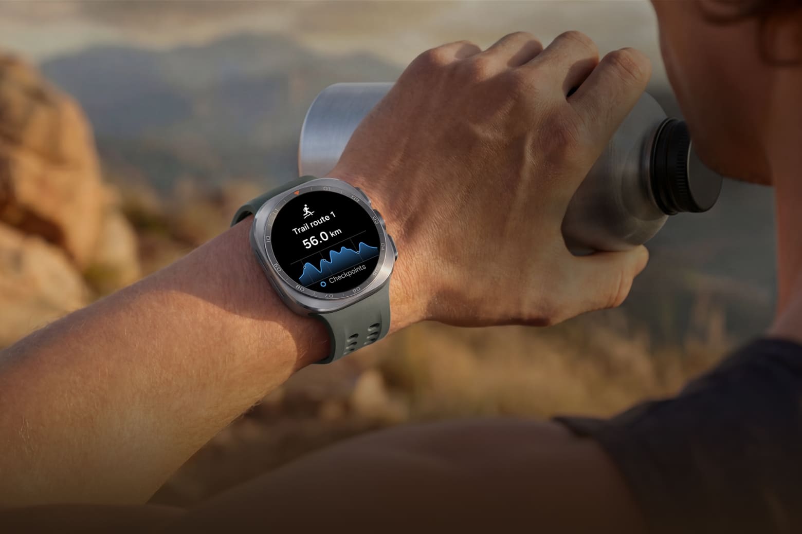 Samsung Watch Ultra2 có gì mới từ thiết kế đến tính năng? 12 GPS băng tần kép nâng cao độ chính xác cho mọi hoạt động ngoài trời