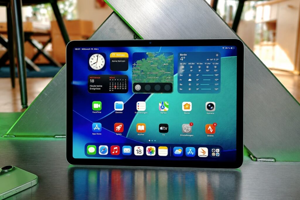 So sánh iPad Air M4 và iPad Mini 7: Không gian làm việc hay sự tự do di chuyển? 9 So sánh iPad Air M4 và iPad Mini 7