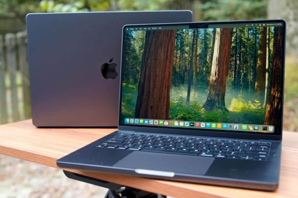 So sánh MacBook Air M5 và MacBook Pro M4 dựa trên nhu cầu sử dụng thực tế 10 MacBook Pro M4 duy trì hiệu năng bền bỉ dưới tải nặng.