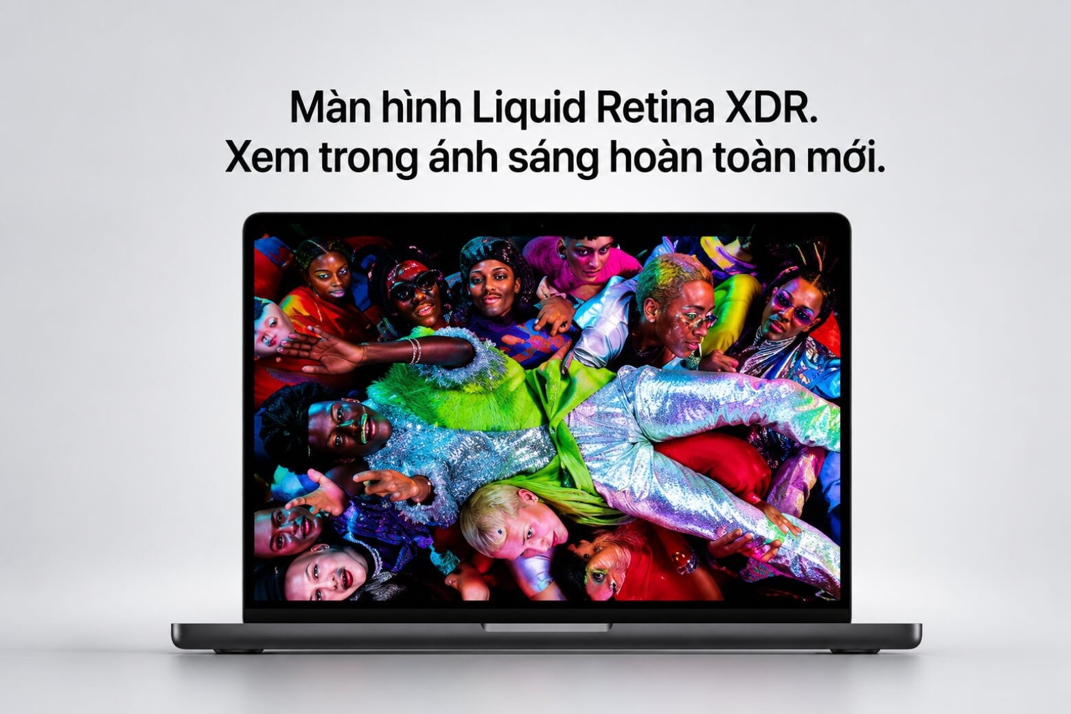 So sánh MacBook Air M5 và MacBook Pro M5: Giải mã thông số để chọn đúng nhu cầu 11 So sánh MacBook Air M5 và MacBook Pro M5 màn hình hiển thị