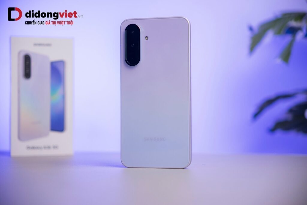 So sánh Samsung A36 và Samsung A35 - đánh giá chi phí và hiệu quả sử dụng thực tế 12 Galaxy A36: Thiết kế mỏng nhẹ, sạc 45W, cập nhật Android 6 năm