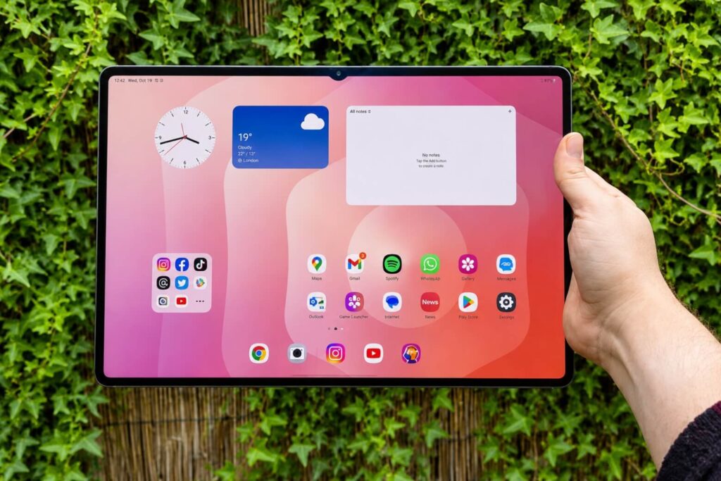 So sánh Samsung Galaxy Tab S11 Ultra vs iPad Pro M4: Giải bài toán nhu cầu thực tế và tổng chi phí 8 So sánh Samsung Galaxy Tab S11 Ultra vs iPad Pro M4