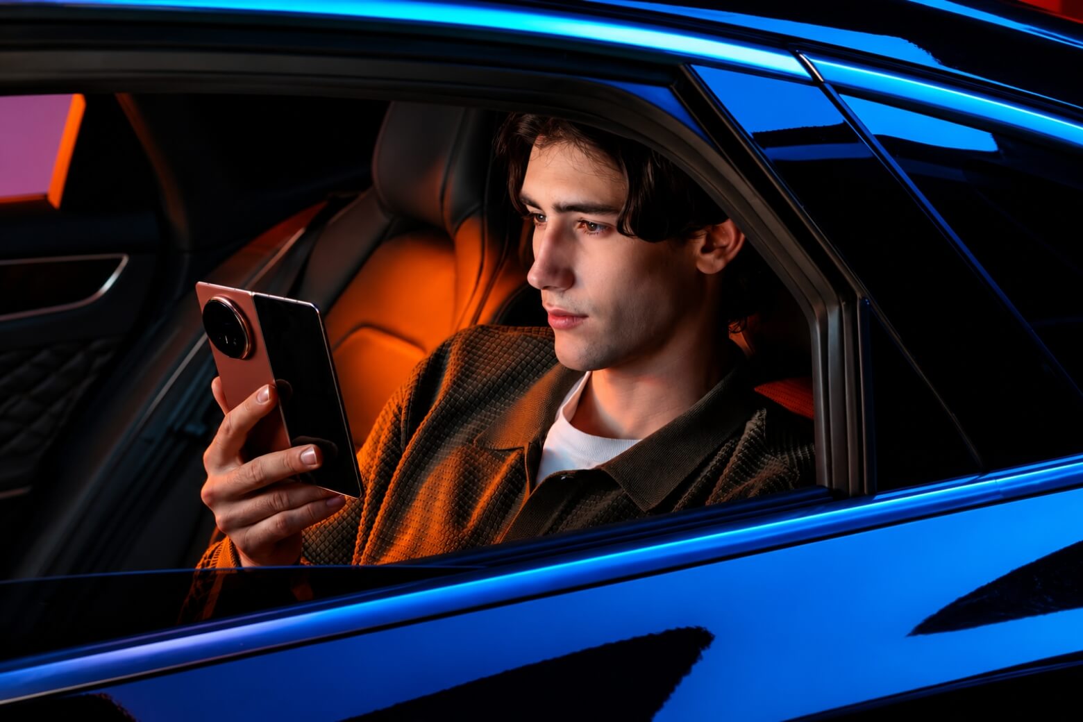 So sánh Samsung Galaxy Z Fold8 Ultra và HONOR Magic V5: Chọn phần cứng hay hệ sinh thái? 12 So sánh Samsung Galaxy Z Fold8 Ultra và HONOR Magic V5 phần cứng vượt trội