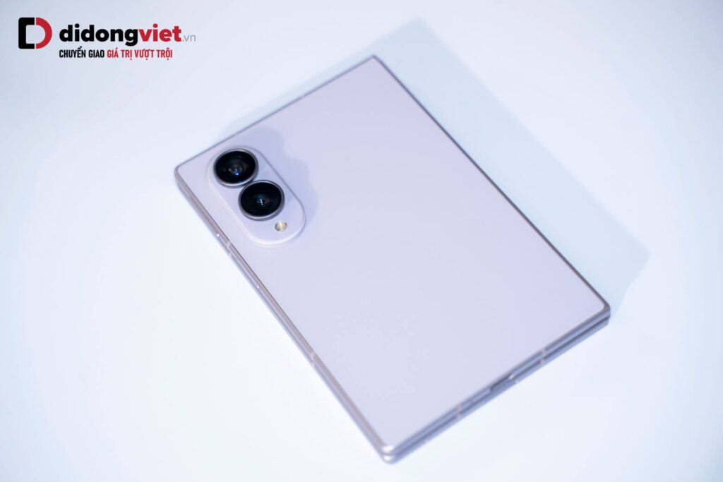 So sánh Samsung Z Fold8 và OPPO Find X9 Ultra: Đánh đổi độ mỏng 4.5mm lấy camera 1-inch có đáng không? 8 So sánh Samsung Z Fold8 và OPPO Find X9 Ultra