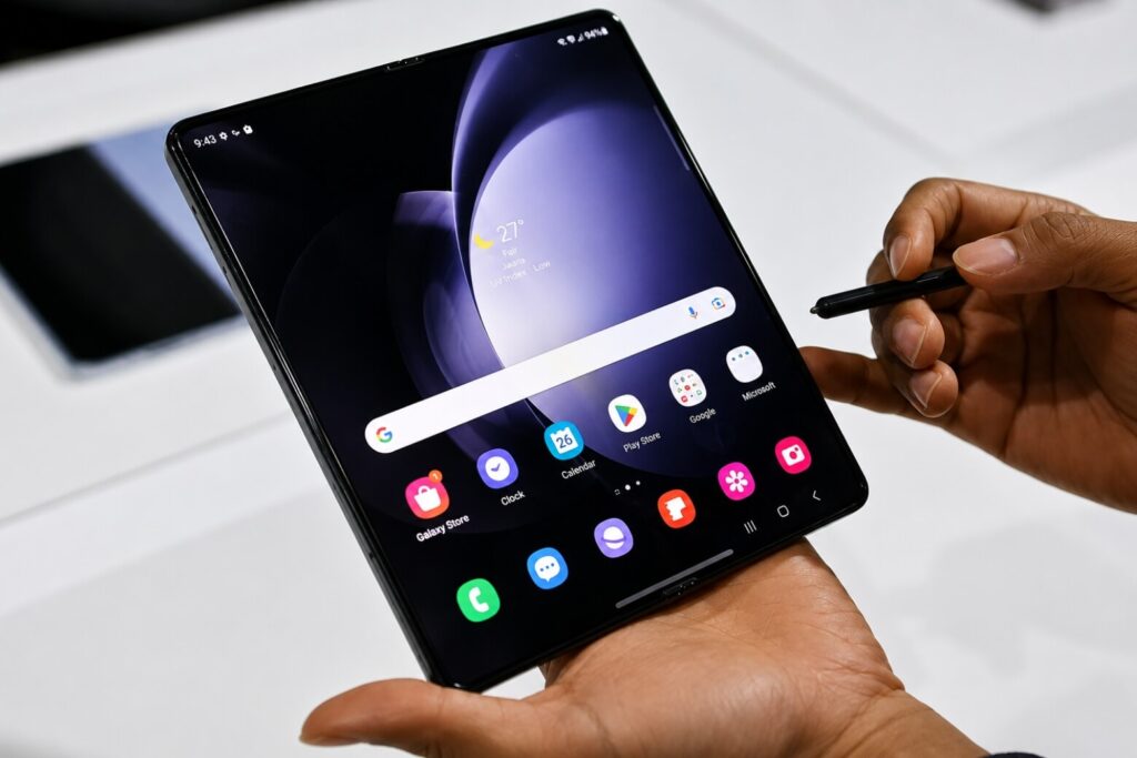 So sánh Samsung Z Fold8 và Z Fold6: Bài toán lên đời sau chu kỳ 2 năm 12 So sánh Samsung Z Fold8 và Z Fold6