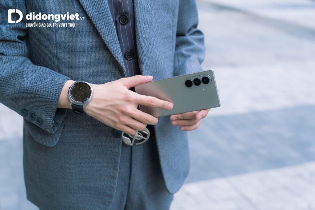 So sánh Z Fold8 và Z Fold7: Chi phí bù tiền thực tế và những đánh đổi cần biết 8 So sánh Samsung Z Fold8 và Z Fold7