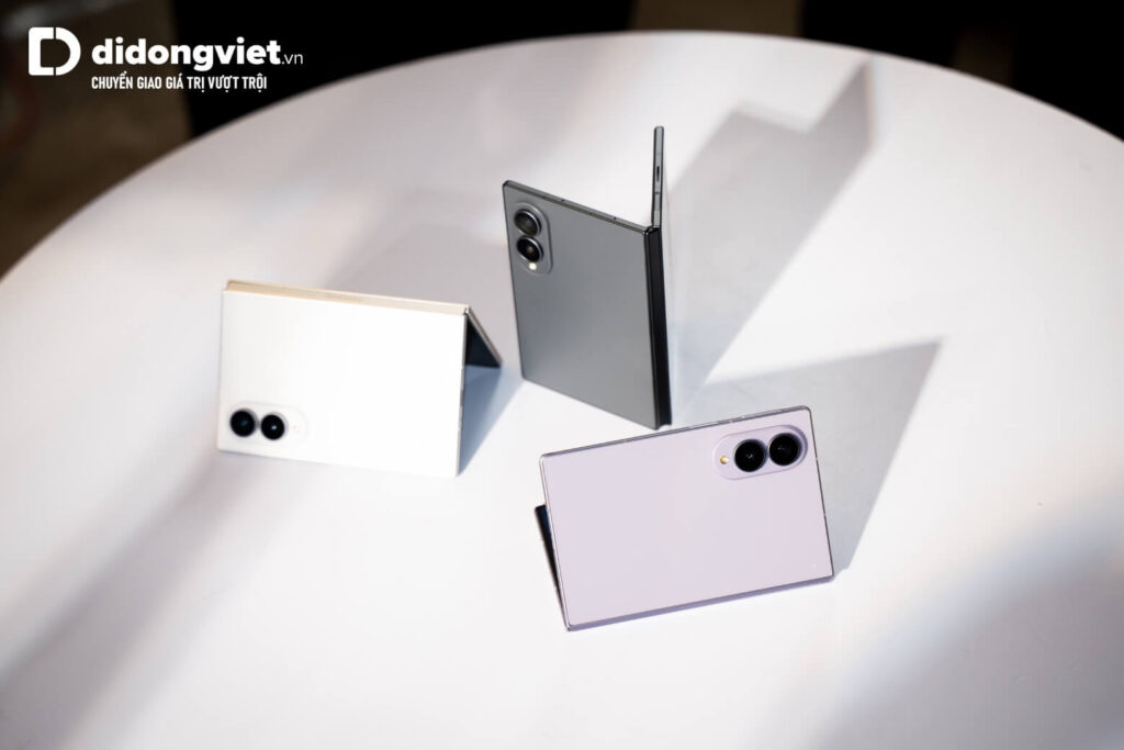So sánh Samsung Galaxy Z Fold8 và OPPO Find N5 cho nhu cầu công việc 21 Galaxy Z Fold8 Wide đáp ứng tốt nhu cầu sử dụng cả ngày với pin 4.800mAh và sạc nhanh 45W.