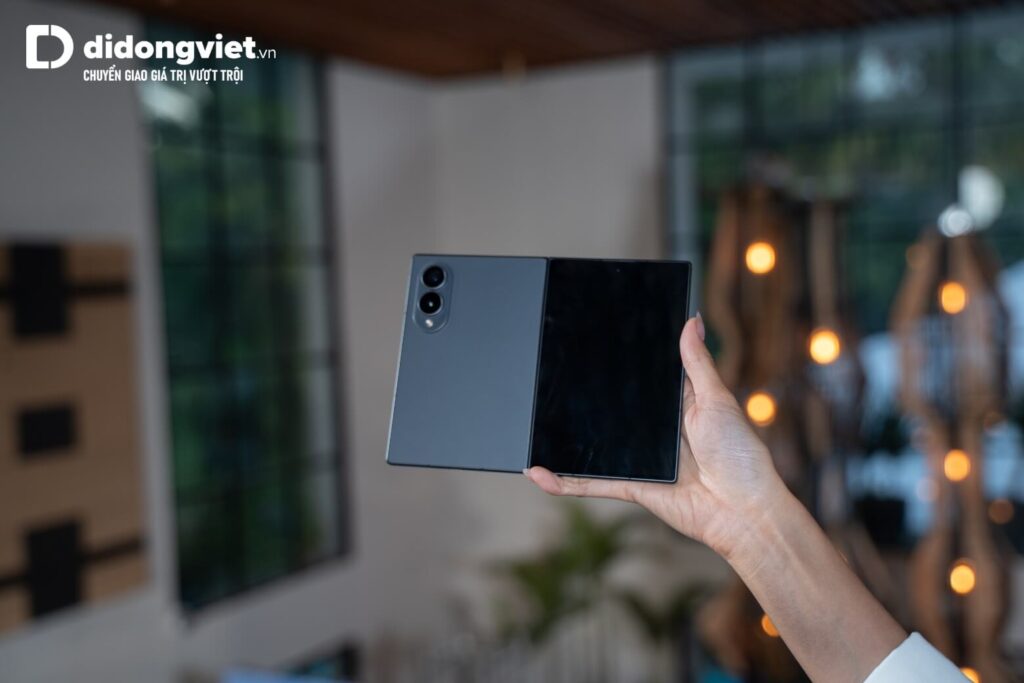 So sánh Samsung Galaxy Z Fold8 và OPPO Find N5 cho nhu cầu công việc 16 Galaxy Z Fold8 ưu tiên độ bền và thiết kế siêu mỏng, đánh đổi khả năng hỗ trợ bút S Pen.
