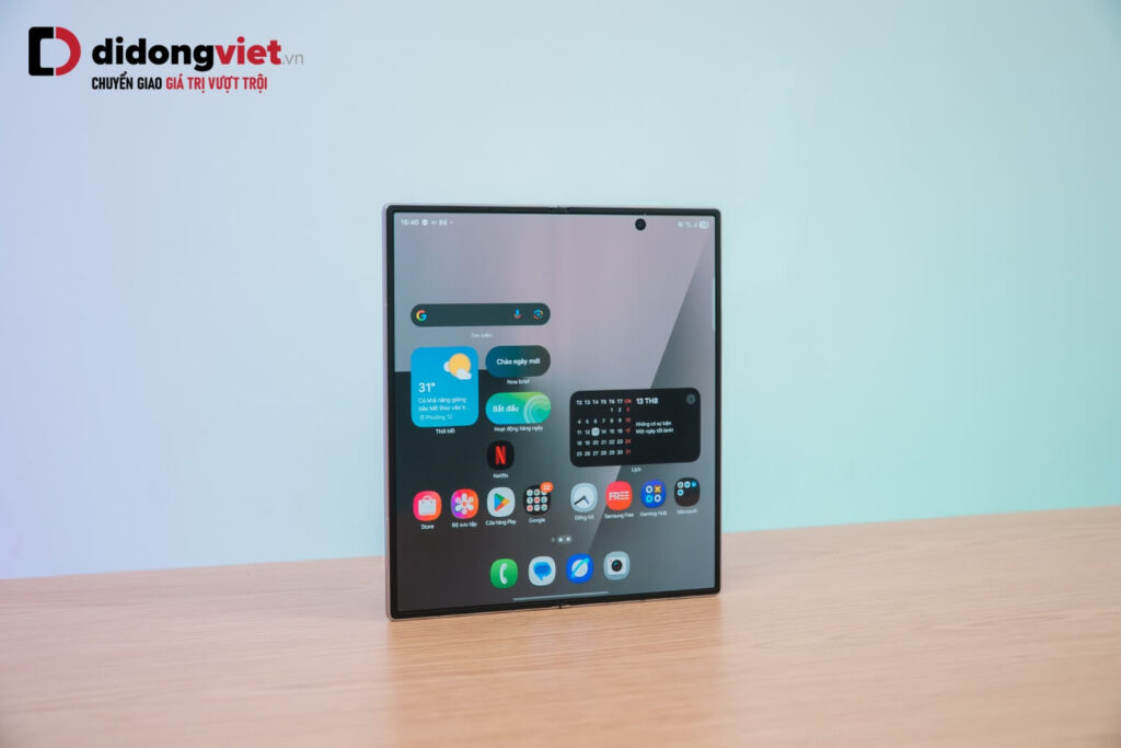 So sánh Samsung Z Fold8 Wide và Z Fold7: Nên chọn máy nào? 21 Galaxy Z Fold7 tiếp tục phát huy lợi thế màn hình gập lớn, mang đến không gian hiển thị rộng rãi cho giải trí và đa nhiệm.